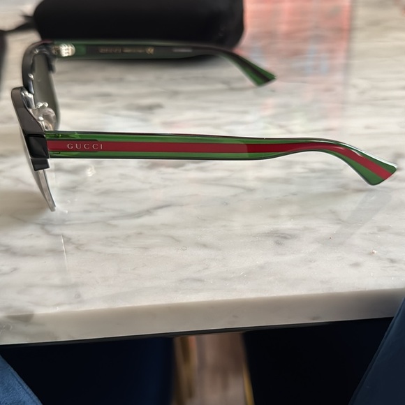 Never Worn Gucci Sunglasses - Picture 3 of 6